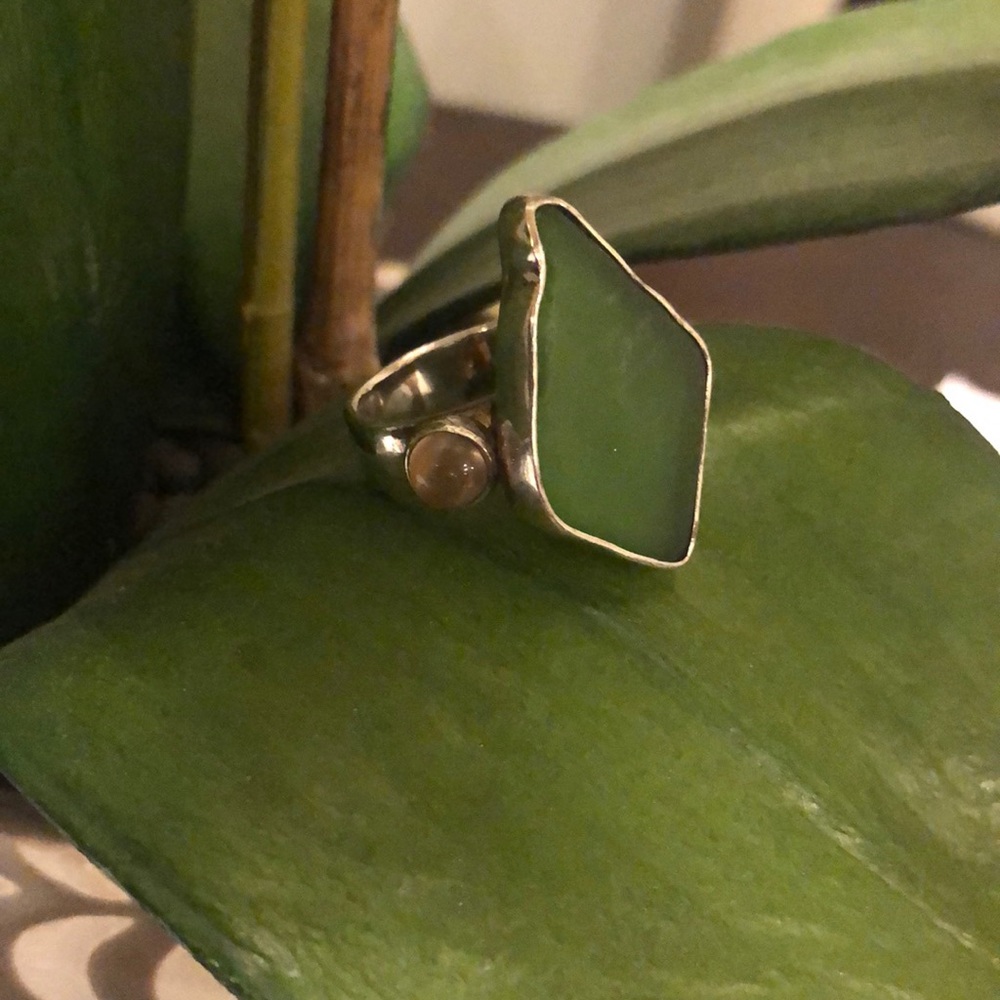 Bold Sterling Silver Green & White Sea Glass Ring